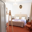 4 bed room